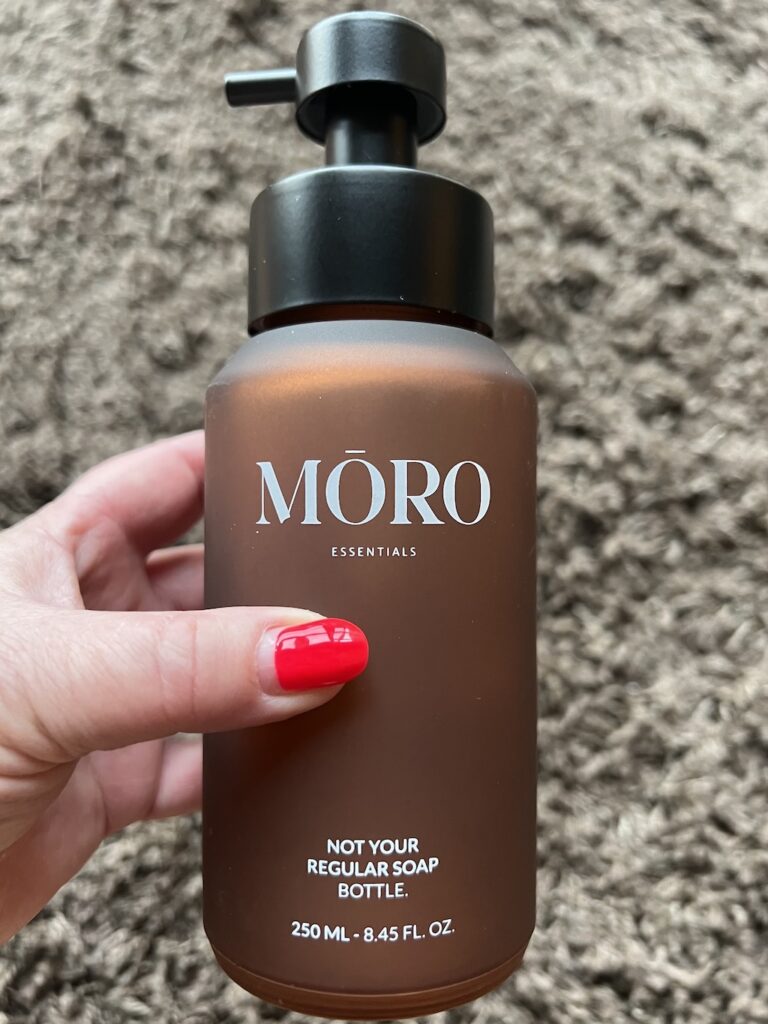 MŌRO: why ship water for soaps and shampoos ? - WOWwatchers
